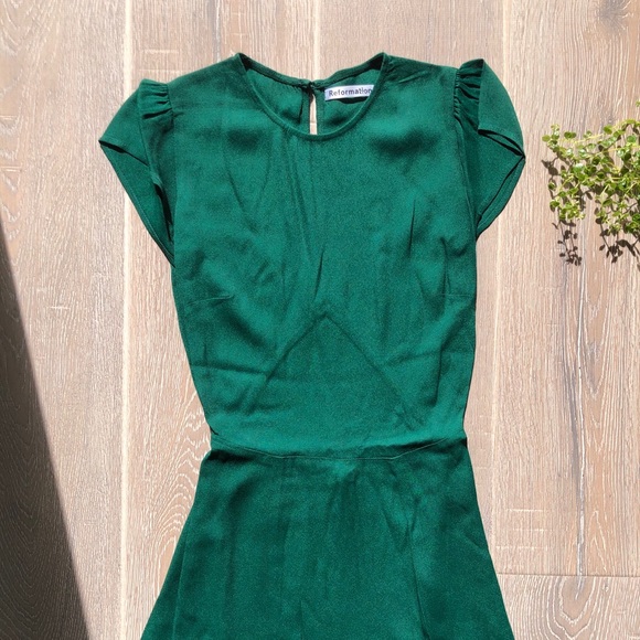 NEW! 💚NWOT Reformation Gavin Dress Emerald - Picture 4 of 4